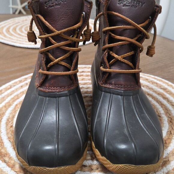 Sperry Saltwater Leather Womans Duck Boot, Size 8 - Picture 5 of 12